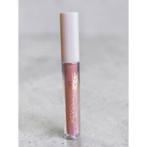 Revolution Matte Lip Gloss Nudes Collection Stripped Soft Nude Smooth Pigmented